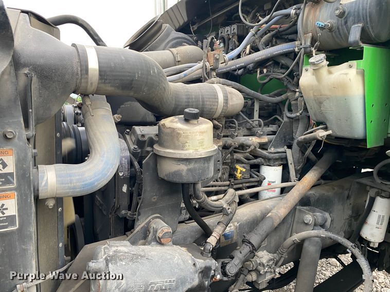 image for item JU9213 2007 Kenworth T300  truck cab and chassis