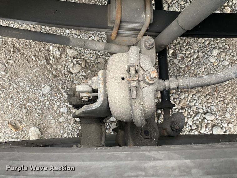 image for item JU9213 2007 Kenworth T300  truck cab and chassis