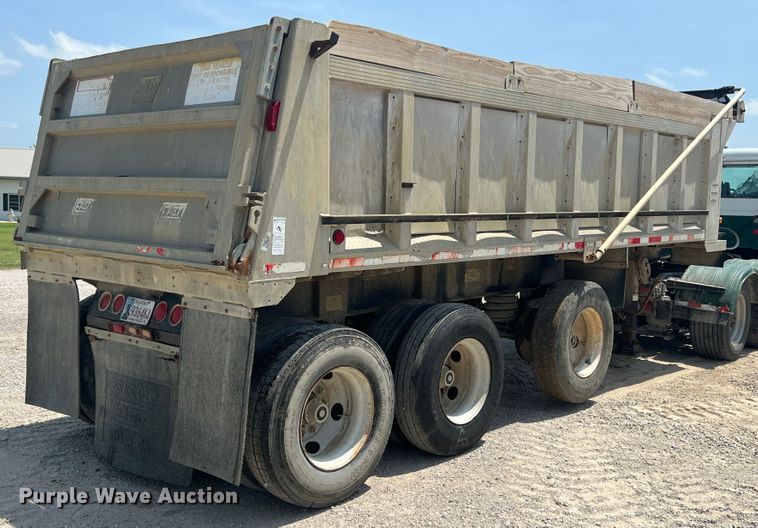 image for item KN9519 1999 East Manufacturing  end dump trailer