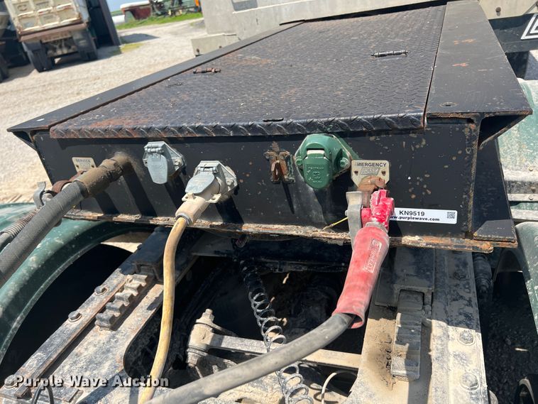 image for item KN9519 1999 East Manufacturing  end dump trailer