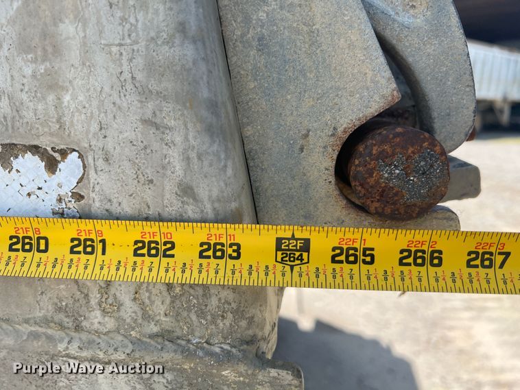 image for item KN9519 1999 East Manufacturing  end dump trailer