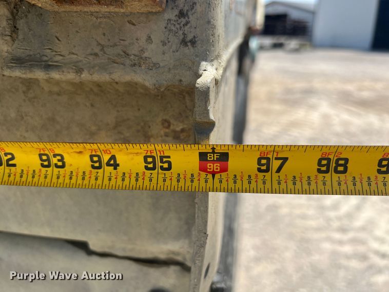 image for item KN9519 1999 East Manufacturing  end dump trailer