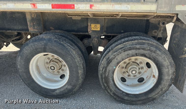 image for item KN9519 1999 East Manufacturing  end dump trailer