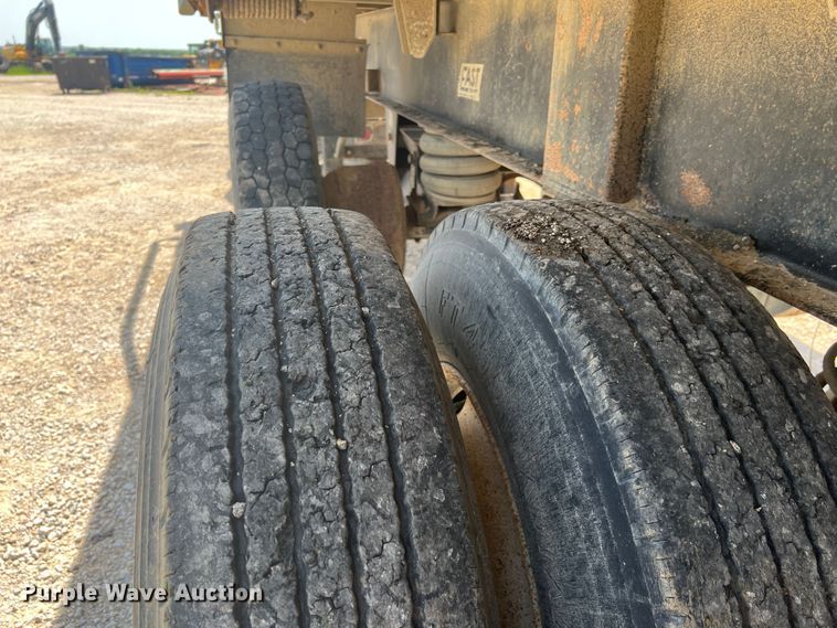 image for item KN9519 1999 East Manufacturing  end dump trailer