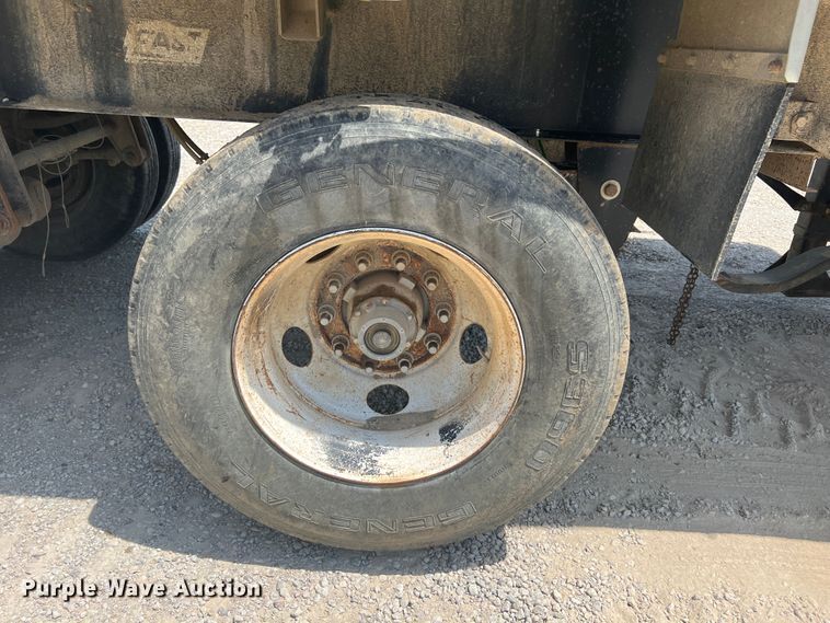 image for item KN9519 1999 East Manufacturing  end dump trailer