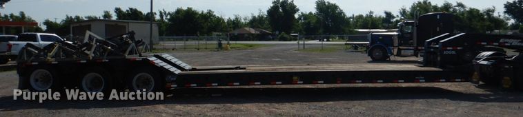 image for item KP9070 2018 Eager Beaver 50GSL/3  lowboy equipment trailer
