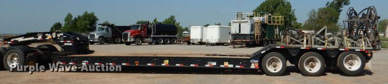 image for item KP9070 2018 Eager Beaver 50GSL/3  lowboy equipment trailer