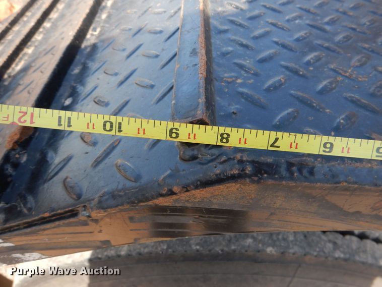 image for item KP9070 2018 Eager Beaver 50GSL/3  lowboy equipment trailer