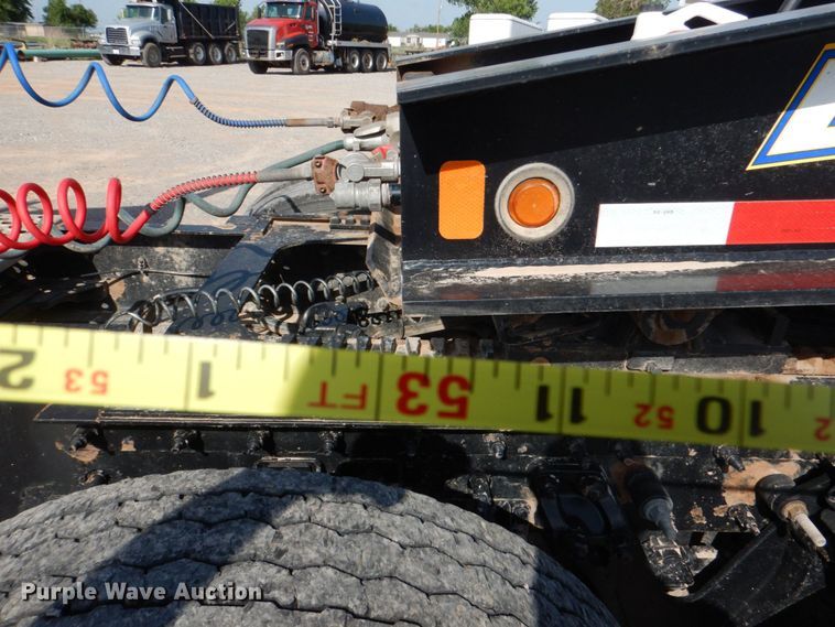 image for item KP9070 2018 Eager Beaver 50GSL/3  lowboy equipment trailer