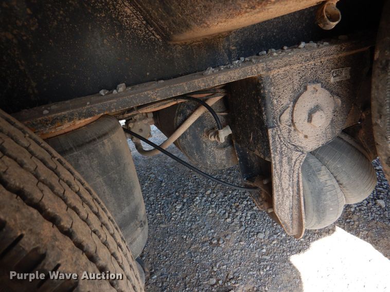 image for item KP9070 2018 Eager Beaver 50GSL/3  lowboy equipment trailer