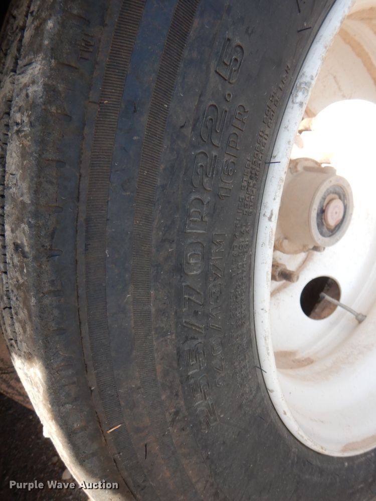 image for item KP9070 2018 Eager Beaver 50GSL/3  lowboy equipment trailer