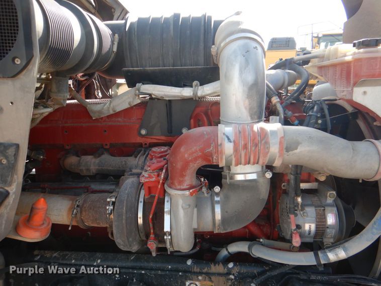 image for item KP9071 2009 Kenworth T800  semi truck