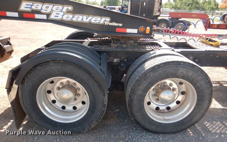 image for item KP9071 2009 Kenworth T800  semi truck