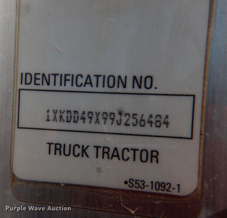 image for item KP9071 2009 Kenworth T800  semi truck