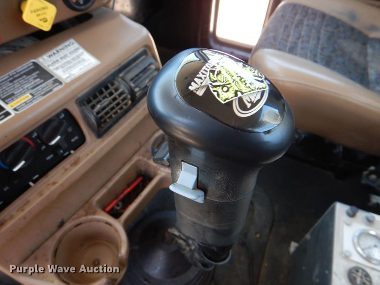 image for item KP9077 2007 Mack CT713  semi truck