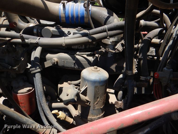 image for item KP9077 2007 Mack CT713  semi truck