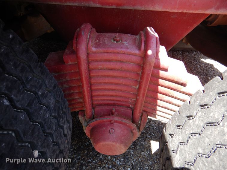 image for item KP9077 2007 Mack CT713  semi truck