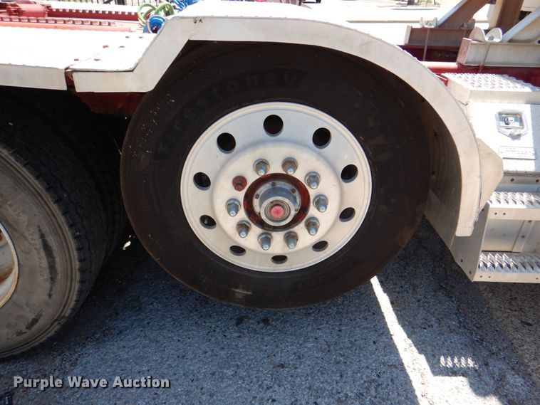 image for item KP9077 2007 Mack CT713  semi truck