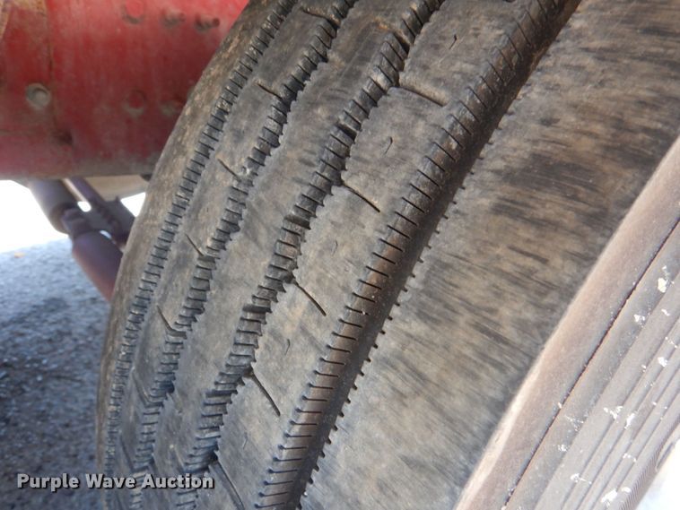 image for item KP9077 2007 Mack CT713  semi truck