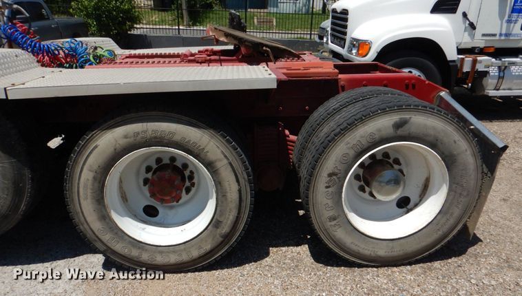 image for item KP9077 2007 Mack CT713  semi truck