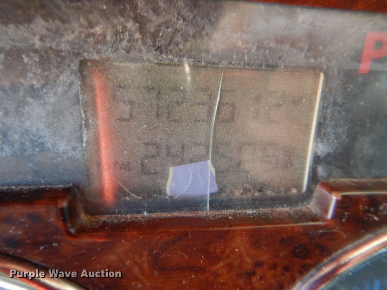 image for item KP9078 2006 Mack CV713  semi truck