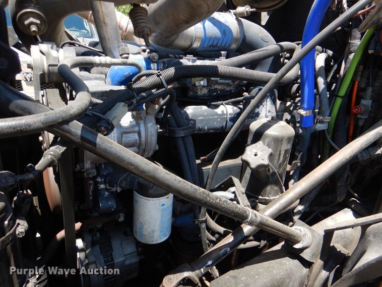 image for item KP9078 2006 Mack CV713  semi truck