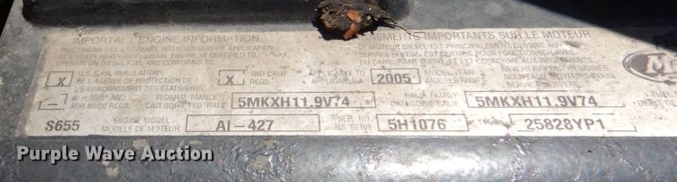 image for item KP9078 2006 Mack CV713  semi truck