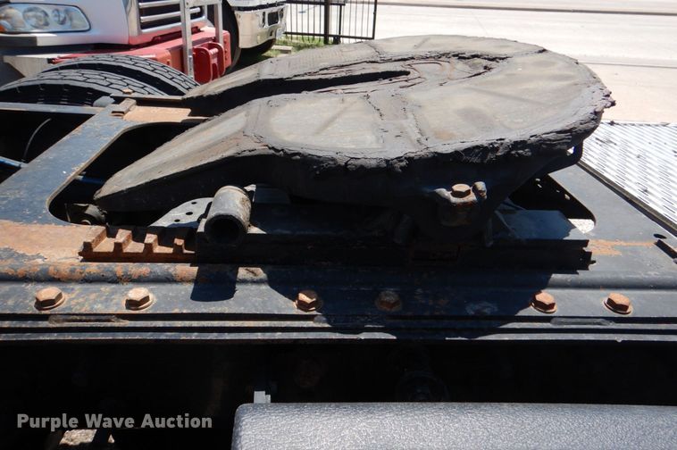 image for item KP9078 2006 Mack CV713  semi truck