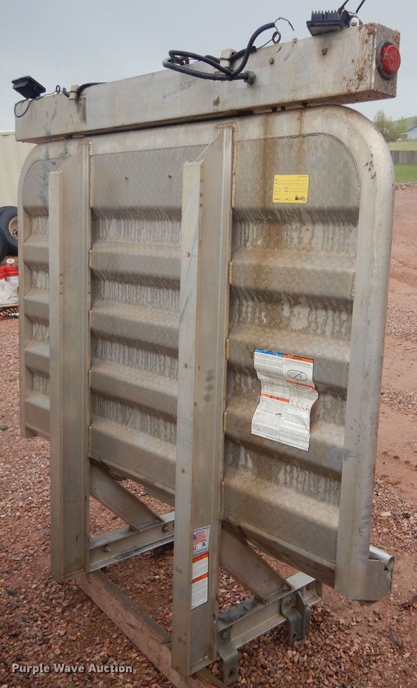 image for item KS9939 Merritt  aluminum headache rack