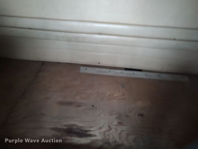 image for item MF9337 1990 Peterbilt 379  semi truck