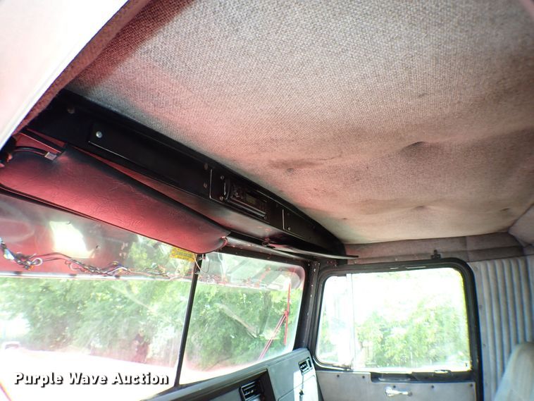 image for item MF9338 1986 Kenworth W900  semi truck