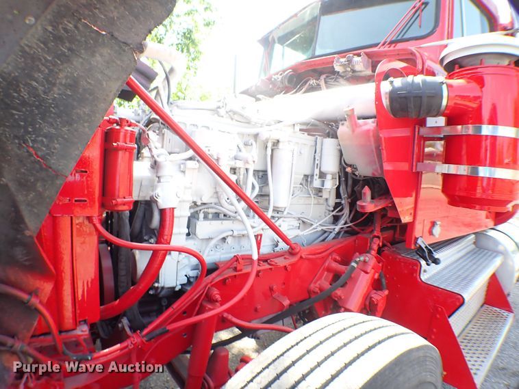 image for item MF9338 1986 Kenworth W900  semi truck