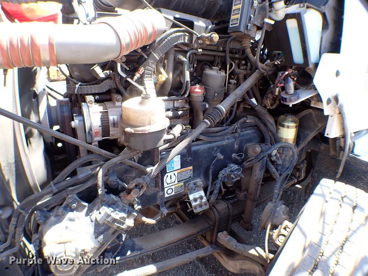 image for item MF9367 2014 Kenworth T800  semi truck