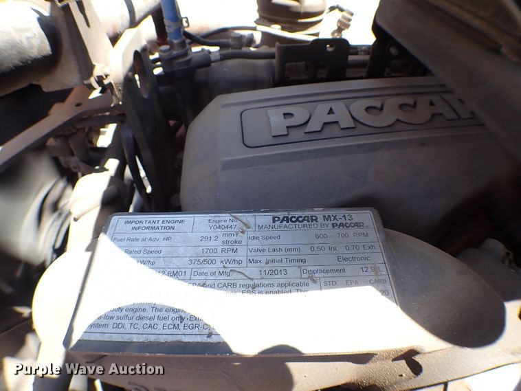 image for item MF9367 2014 Kenworth T800  semi truck