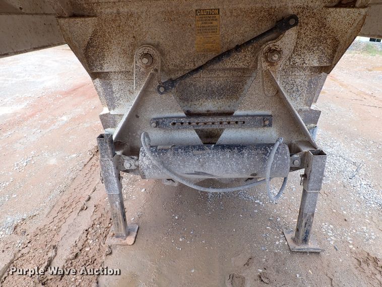 image for item MF9484 2017 Armor Lite SBD-40  bottom dump trailer