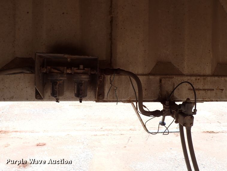 image for item MF9484 2017 Armor Lite SBD-40  bottom dump trailer