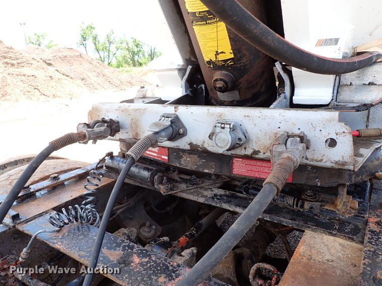 image for item MF9487 2017 MAC  end dump trailer