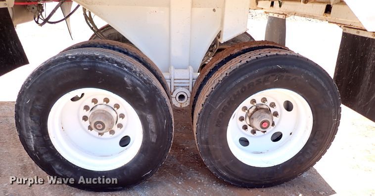 image for item MF9487 2017 MAC  end dump trailer