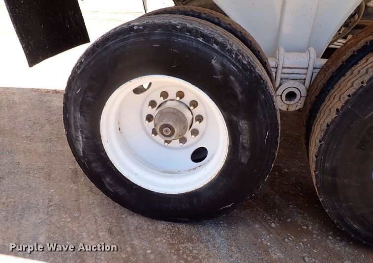 image for item MF9487 2017 MAC  end dump trailer