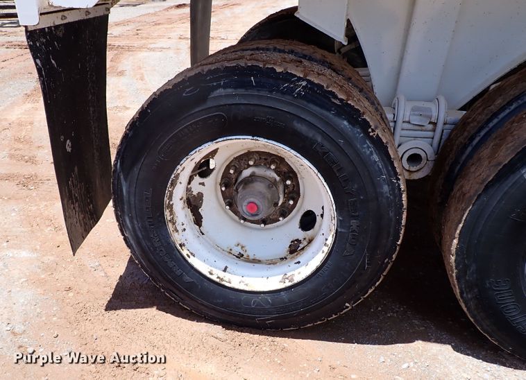 image for item MF9487 2017 MAC  end dump trailer