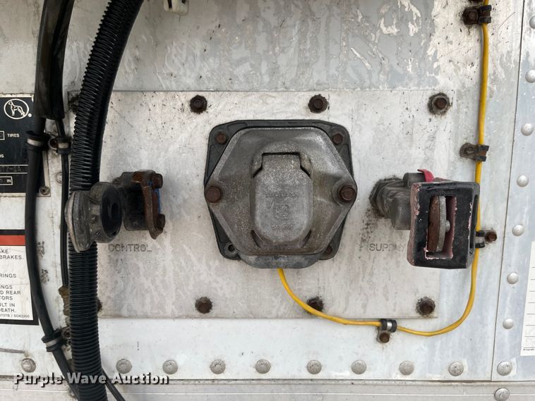 image for item MJ9750 2003 Great Dane 7811TZ-1A  refrigerated van trailer