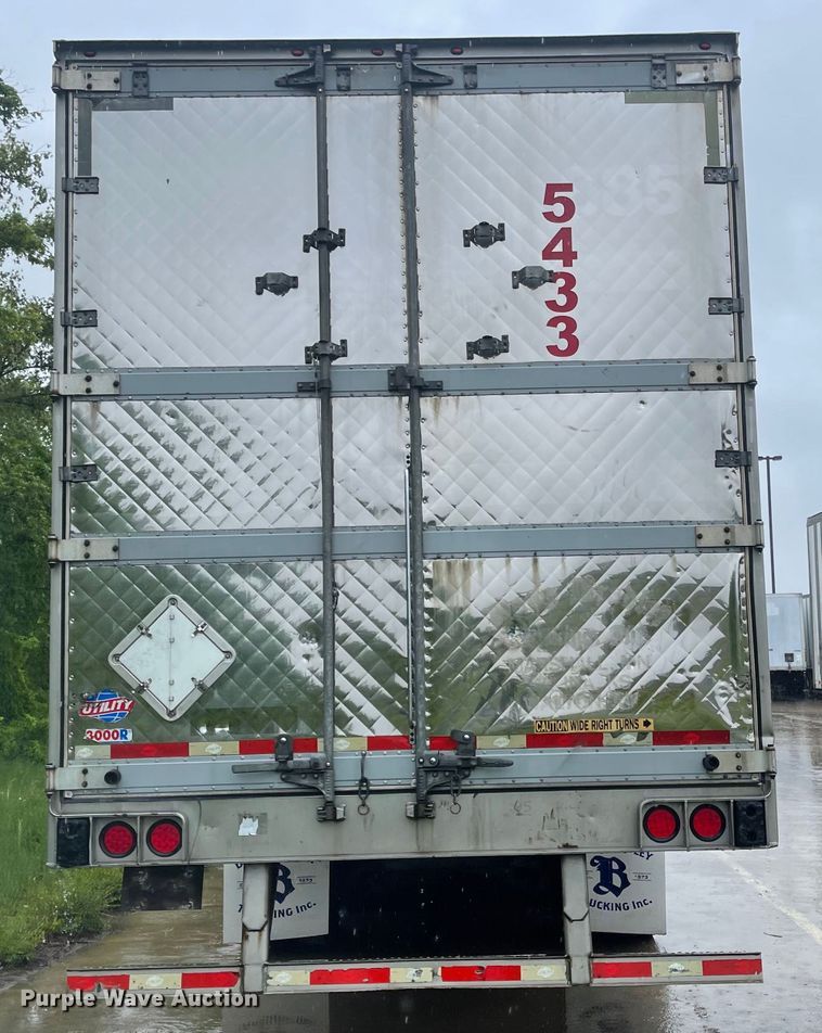 image for item MJ9753 2008 Utility  refrigerated van trailer