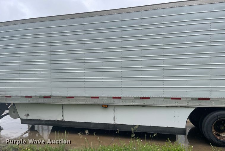 image for item MJ9753 2008 Utility  refrigerated van trailer