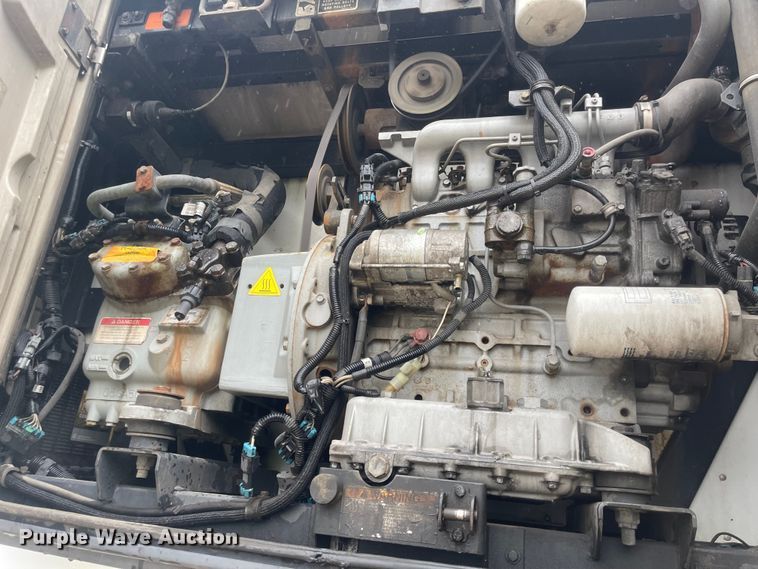 image for item MJ9753 2008 Utility  refrigerated van trailer