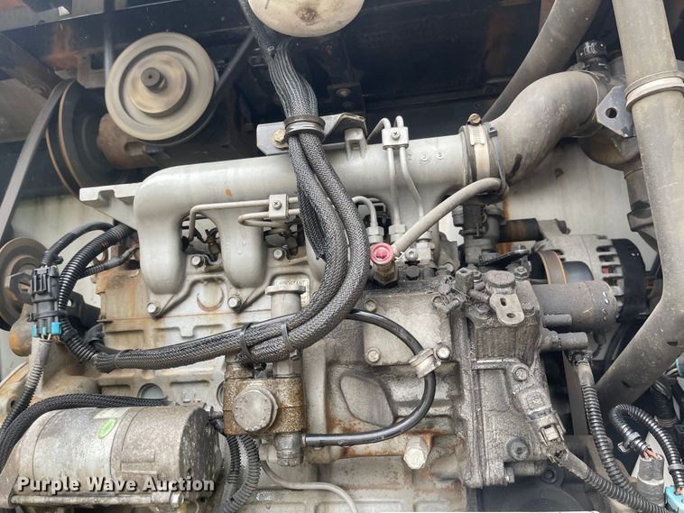 image for item MJ9753 2008 Utility  refrigerated van trailer