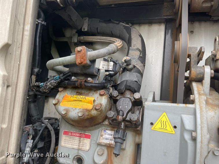 image for item MJ9753 2008 Utility  refrigerated van trailer