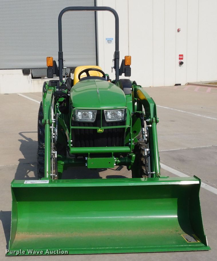 image for item DH8499 2021 John Deere 3035D  MFWD tractor