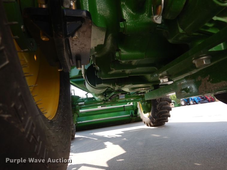 image for item DH8499 2021 John Deere 3035D  MFWD tractor