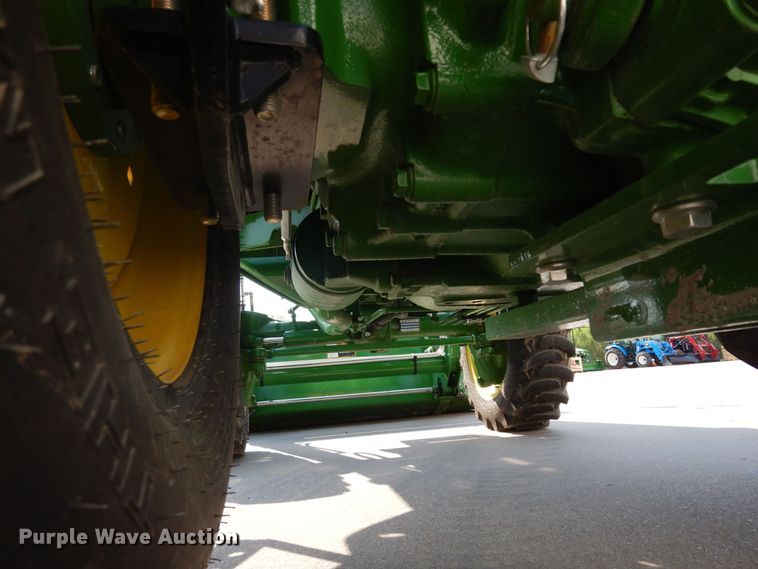 image for item DH8499 2021 John Deere 3035D  MFWD tractor