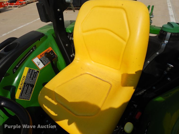 image for item DH8499 2021 John Deere 3035D  MFWD tractor